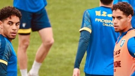 Italie : match nul pour les frères Oyono et Frosinone en Serie BKT
