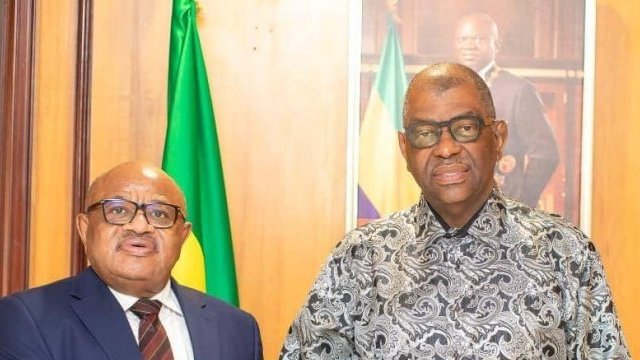 Gabon&nbsp;: Face au chef de l’UNOCA, Barro Chambrier défend l’image d’un pays stable et attractif