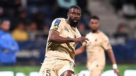 Officiel : Bruno Ecuele Manga prolonge au Paris 13 Atletico jusqu’en 2026
