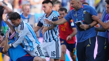 Mondial 2026&nbsp;: Paredes prend dix matchs, la FIFA frappe lourdement l’Argentine
