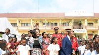 Arbre de noël : Ali Bongo et sa femme offrent des cadeaux aux enfants de militaires
