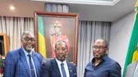 Panthères du Gabon : la signature de Mouyouma sans la Fegafoot, un cadeau empoisonné ?
