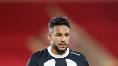 Angers SCO : Jim Allevinah signe son retour à l’entraînement, mais reste préservé face à Lens
