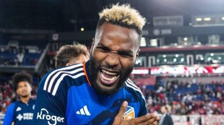« Fiston, repose en paix » : l’adieu poignant de Pablo Moussodji Ngoma à Aaron Boupendza
