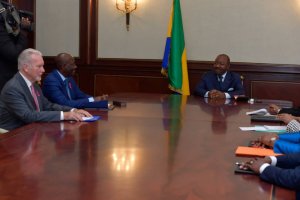 Ali Bongo échange avec les responsables de la Fédération des entreprises du Gabon